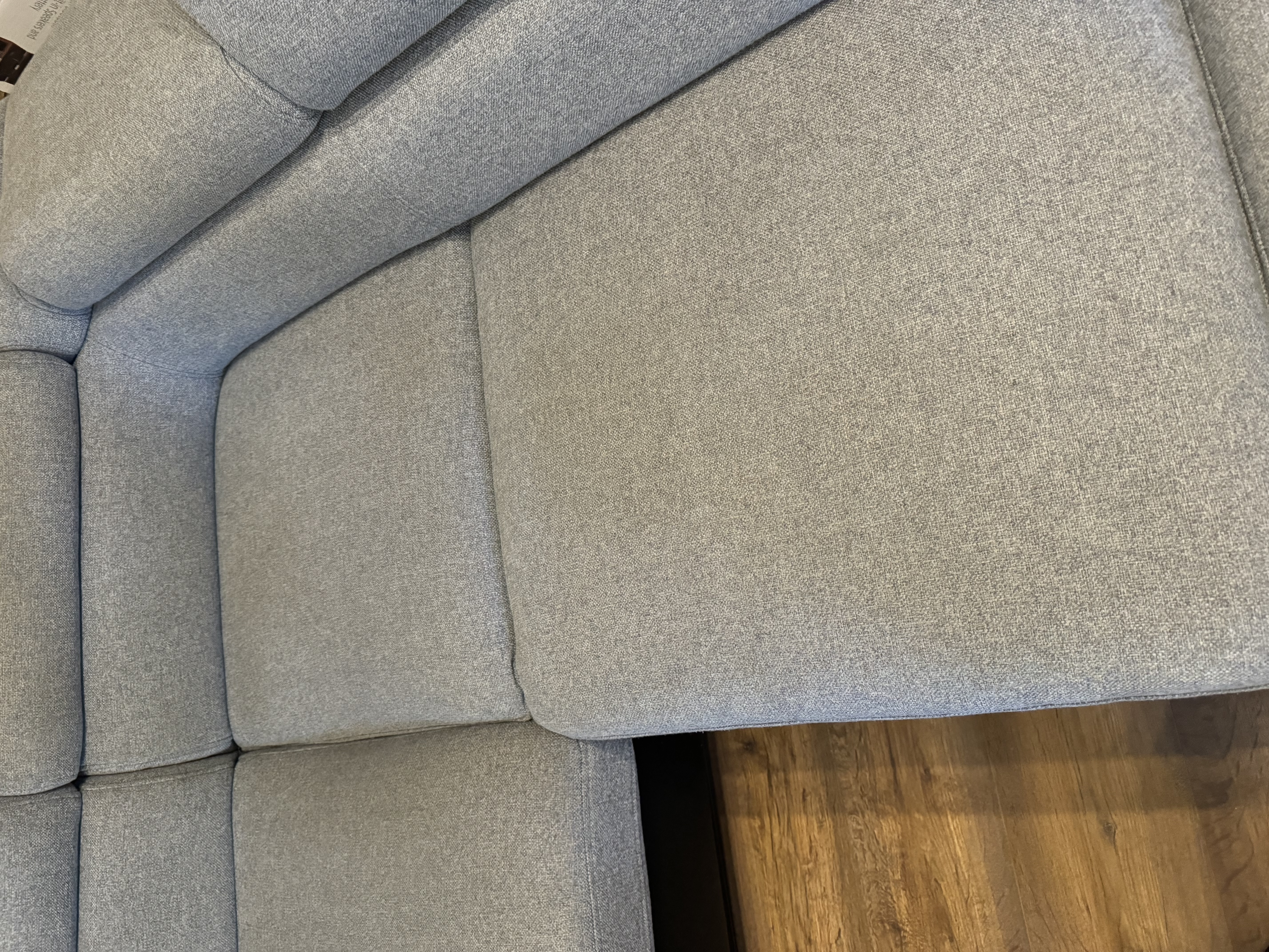 Colțar gri după curățare