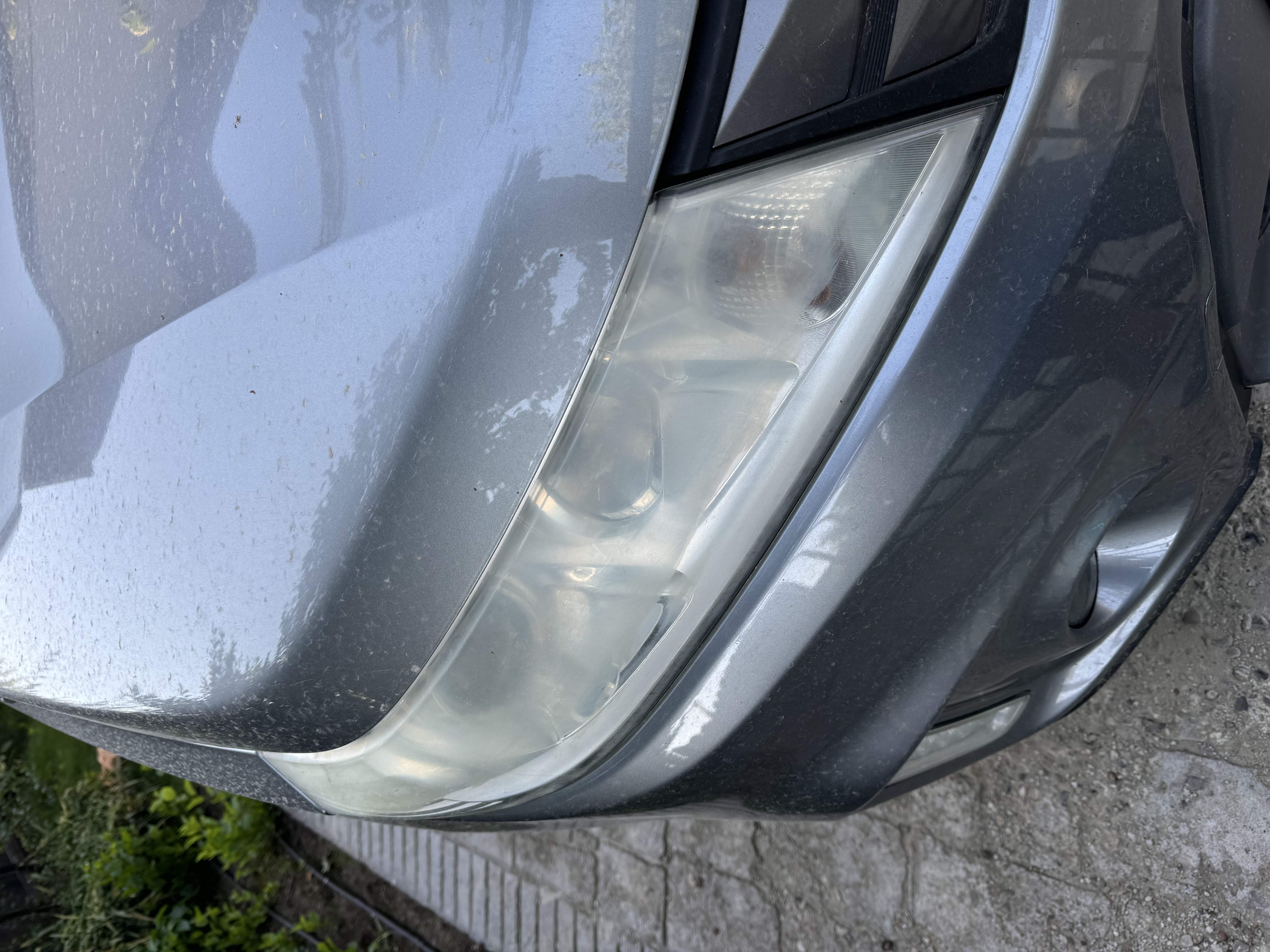 Faruri auto înainte de polish