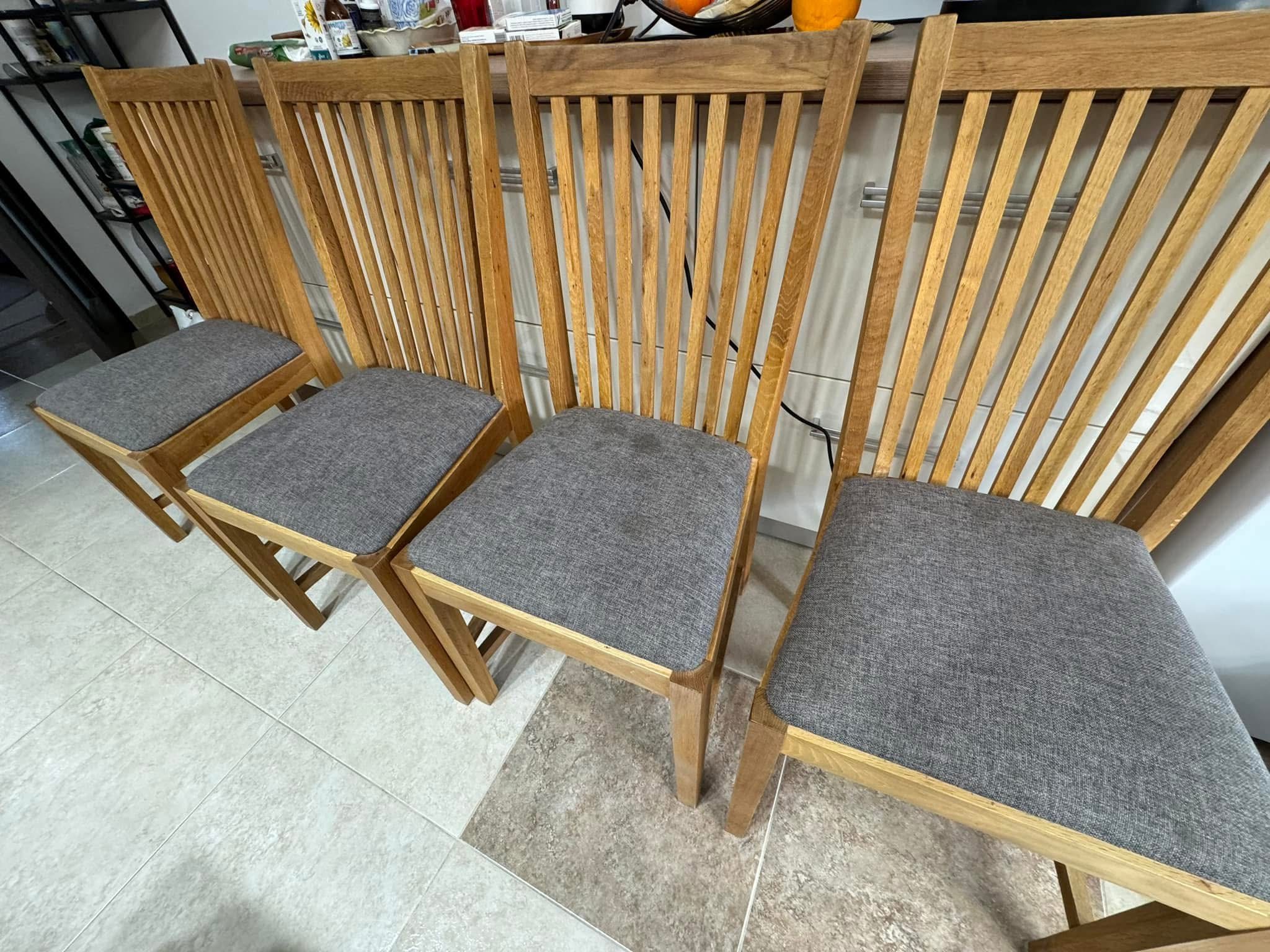 Înainte curățare scaune